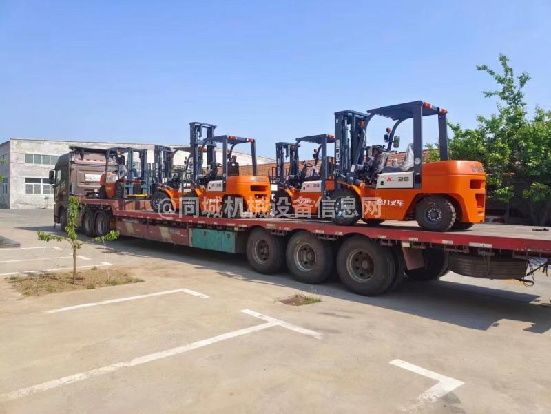 合力叉车