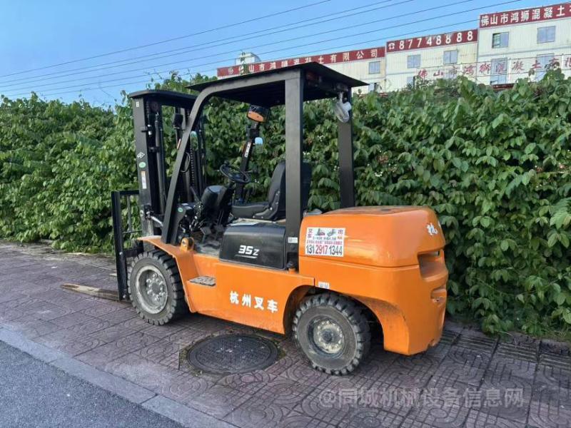 我们深耕行业十余年，常备320吨全型号叉车，专