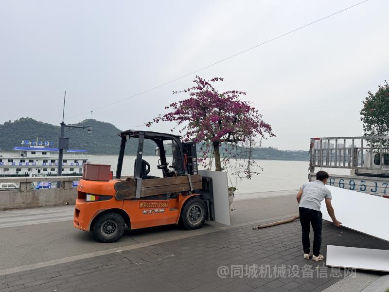 宜昌<font color=red>叉车出租</font>道路救援