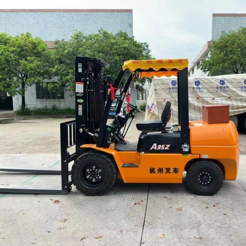 3-25吨叉车  8-900吨吊车